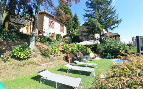 Il Nido: Eigendom, Onroerend Goed, Huis, Woongebied, Werf, Tuin, Gebouw, Huis, Backyard, Boom