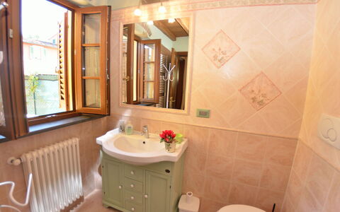 La Capannella: Badkamer, Eigendom, Kamer, Interieur Ontwerp, Gebouw, Huis, Onroerend Goed, Meubilair, Bad, Huis