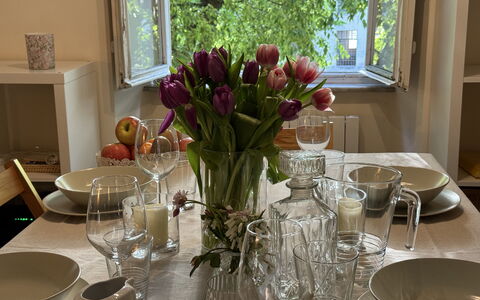 Alle Mura: Meubilair, Tableware, Drinkware, Tafel, Serveware, Glaswerk, Dishware, Tafelkleed, Eetkamer, Interieur Ontwerp