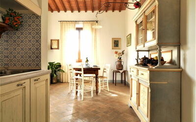 Canonica N.2: Eigendom, Kamer, Meubilair, Gebouw, Interieur Ontwerp, Verdieping, Tegel, Huis, Verlichting, Countertop