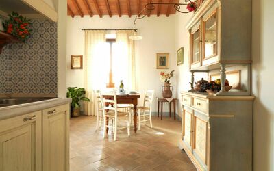 Canonica N.5: Eigendom, Kamer, Meubilair, Gebouw, Verdieping, Interieur Ontwerp, Huis, Verlichting, Plafond, Keuken