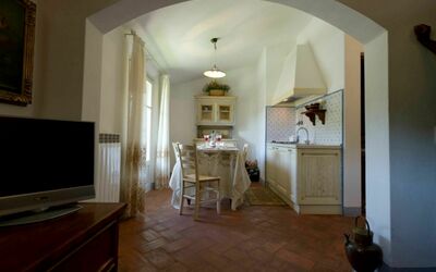 Canonica N.4: Kamer, Eigendom, Verdieping, Gebouw, Interieur Ontwerp, Meubilair, Boog, Plafond, Architectuur, Huis