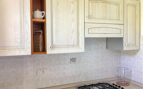 Casale 180: Countertop, Cabinetry, Kamer, Tegel, Eigendom, Meubilair, Keuken, Verdieping, Interieur Ontwerp, Kast