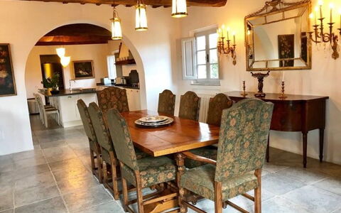 Luna Di Cortona: Eigendom, Kamer, Eetkamer, Meubilair, Gebouw, Interieur Ontwerp, Tafel, Plafond, Huis, Onroerend Goed