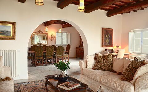 Luna Di Cortona: Kamer, Eigendom, Woonkamer, Plafond, Meubilair, Interieur Ontwerp, Gebouw, Huis, Huis, Onroerend Goed