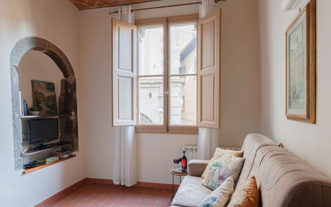 Marlene House: Eigendom, Venster, Gebouw, Fotolijst, Azure, Hout, Comfort, Interieur Ontwerp, Architectuur