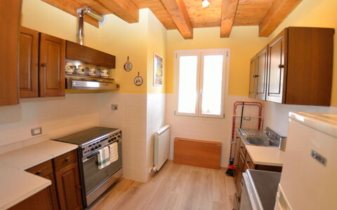 Borgo Di Zacco: Countertop, Kamer, Eigendom, Cabinetry, Keuken, Meubilair, Plafond, Wastafel, Gebouw, Verdieping