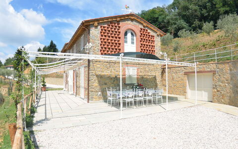 Villa Orchidea: Eigendom, Gebouw, Huis, Architectuur, Onroerend Goed, Huis, Landgoed, Facade, Villa, Kamer