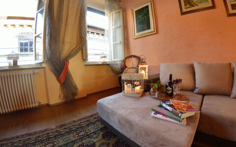 San Michele: Kamer, Eigendom, Meubilair, Woonkamer, Gebouw, Interieur Ontwerp, Tafel, Huis, Verdieping, Huis