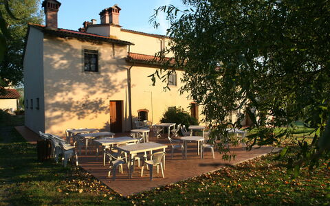 Agriturismo Girasole: Eigendom, Huis, Gebouw, Huis, Boom, Onroerend Goed, Backyard, Lucht, Landgoed, Verblijf