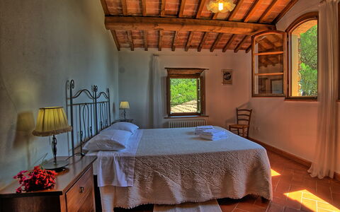 Sole Nel Prato: Kamer, Slaapkamer, Meubilair, Bed, Eigendom, Gebouw, Laken, Interieur Ontwerp, Bed Frame, Huis