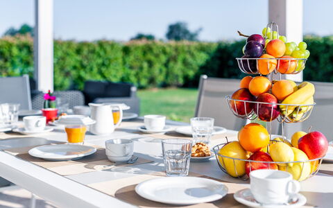 Villa Le Terme: Geel, Brunch, Maaltijd, Tafel, Ontbijt, Voedsel, Oefendiner, Banket, Partij, Tableware