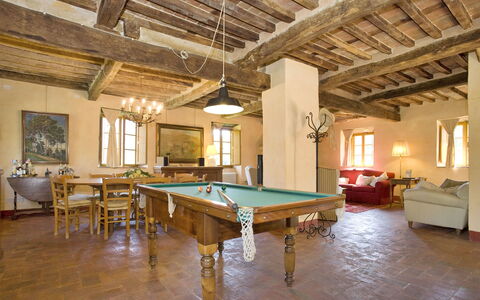 Bottino: Kamer, Biljartkamer, Eigendom, Recreatie Ruimte, Meubilair, Gebouw, Spellen, Tafel, Indoor Games En Sport, Plafond