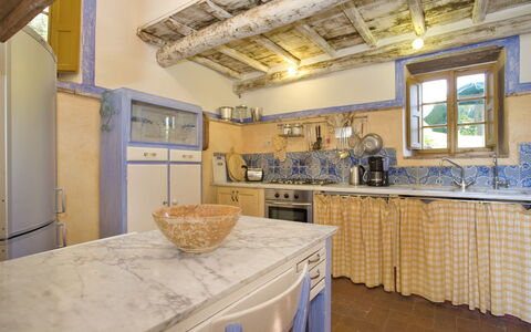 Bottino: Eigendom, Countertop, Kamer, Gebouw, Plafond, Meubilair, Interieur Ontwerp, Keuken, Onroerend Goed, Huis