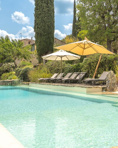 Camporempoli: Zwembad, Struik, Tuin, Waterpartij, Landscaping, Eco Hotel, Toevlucht, Landgoed, Hacienda, Backyard