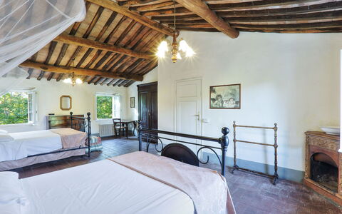 Casa Rosa: Eigendom, Kamer, Slaapkamer, Gebouw, Meubilair, Huis, Interieur Ontwerp, Bed, Onroerend Goed, Plafond