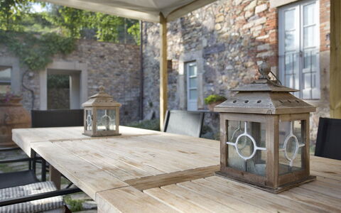 Chiodo: Eigendom, Kamer, Meubilair, Interieur Ontwerp, Tafel, Hout, Huis, Huis, Gebouw, Verlichting