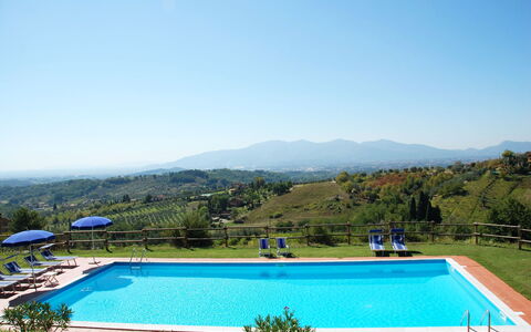 Fubbiano: Zwembad, Eigendom, Vrije Tijd, Toevlucht, Villa, Huis, Vakantie, Onroerend Goed, Gras, Landgoed