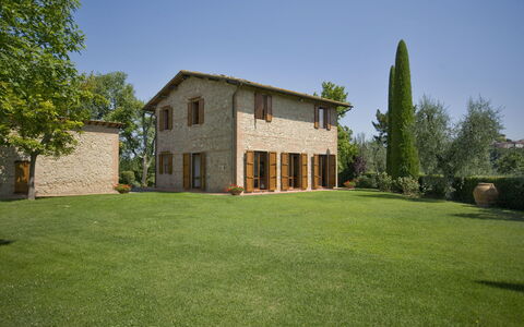 La Fonte: Eigendom, Huis, Gazon, Gras, Landgoed, Huis, Land Lot, Gebouw, Boerderij, Onroerend Goed