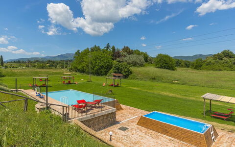 Alle Fornaci: Eigendom, Land Lot, Zwembad, Onroerend Goed, Vrije Tijd, Sportplaats, Huis, Landelijk Gebied, Recreatie, Huis