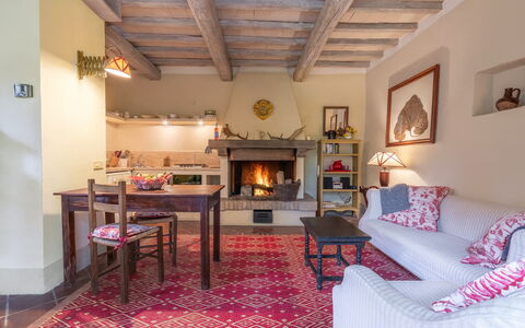 Casa Di Lilli: Meubilair, Interieur Ontwerp, Flooring, Muur, Verdieping, Bankstel, Kamer, Hout, Woonkamer, Plafond