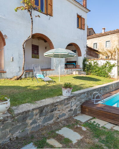 Casa Alice: Eigendom, Gebouw, Huis, Onroerend Goed, Zwembad, Woongebied, Villa, Landgoed, Hacienda, Backyard