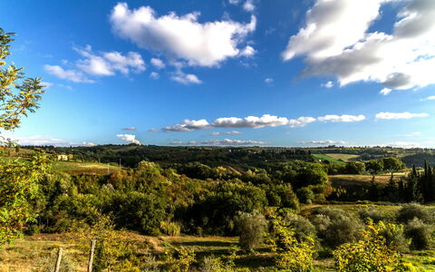 Calanchi Apartments: Lucht, Natuurlijk Landschap, Natuur, Vegetation, Wolk, Groen, Boom, Natuurlijke Omgeving, Heuvel, Wildernis