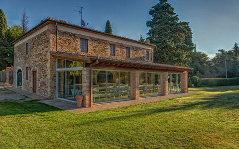 La Rimessa: Huis, Huis, Eigendom, Gebouw, Landgoed, Boerderij, Architectuur, Lucht, Boom, Onroerend Goed