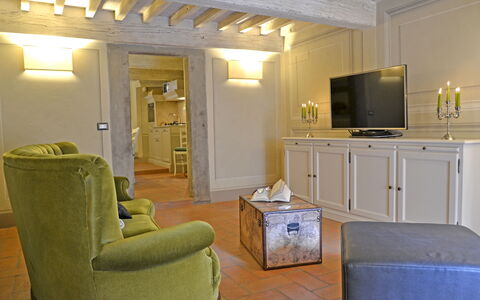 Appartamento Tommasi Fierli: Kamer, Eigendom, Meubilair, Interieur Ontwerp, Gebouw, Woonkamer, Suite, Plafond, Verdieping, Huis