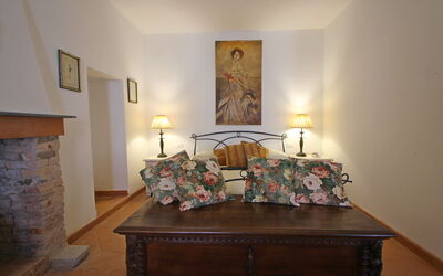 Anna: Kamer, Eigendom, Meubilair, Interieur Ontwerp, Tafel, Huis, Onroerend Goed, Gebouw, Verdieping, Woonkamer