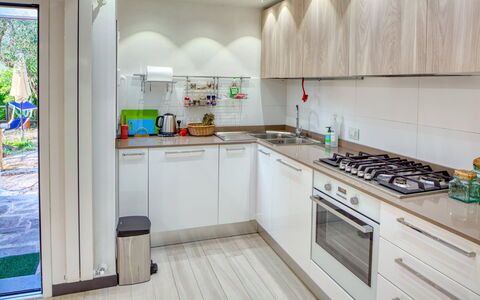 Il Frantoio Del Mesco - Levanto: Kamer, Gasfornuis, Major Appliance, Interieur Ontwerp, Keuken, Verdieping, Toestel Van De Keuken, Gootsteen, Fornuis, Glas