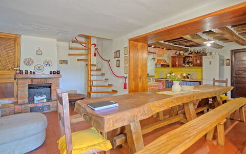 Casale San Martino: Kamer, Eigendom, Meubilair, Eetkamer, Interieur Ontwerp, Gebouw, Tafel, Onroerend Goed, Huis, Plafond