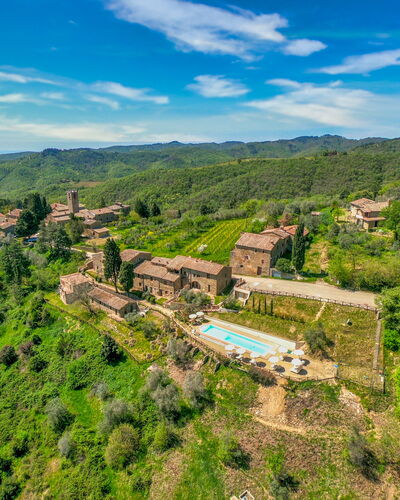 Borgo San Vincenti: Wolk, Fabriek, Lucht, Groen, Berg, Azure, Natuurlijk Landschap, Boom, Vegetation, Plain