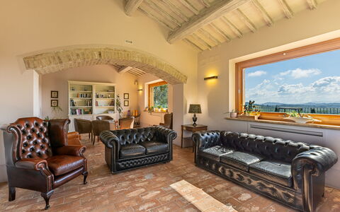 Villa Le Buche: Meubilair, Eigendom, Bankstel, Fotolijst, Gebouw, Hout, Verlichting, Woonkamer, Interieur Ontwerp, Architectuur