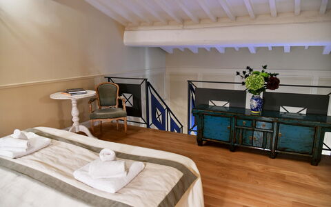 Appartamenti Troise: Meubilair, Eigendom, Comfort, Gebouw, Hout, Interieur Ontwerp, Architectuur, Cabinetry, Flooring, Kamerplant