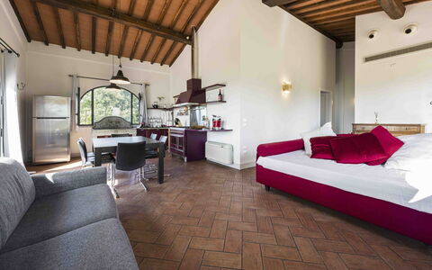 Casina Dell'acquaborra: Meubilair, Plafond, Stoel, Kamerplant, Bed, Hotel, Hoofdkussen, Slaapkamer, Lamp