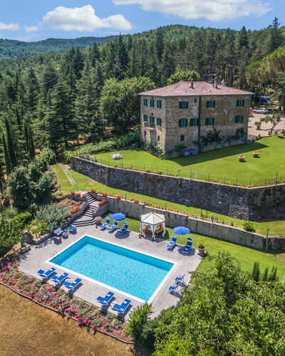 Ville Rosadi Weddings: Eigendom, Heuvel Station, Landgoed, Natuurlijk Landschap, Huis, Onroerend Goed, Gebouw, Herenhuis, Boom, Berg