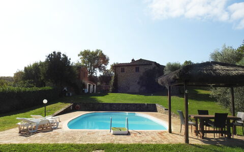 San Lorenzo: Fabriek, Lucht, Water, Gebouw, Wolk, Natuur, Boom, Zwembad, Land Lot, Rechthoek