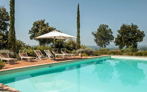 Lavacchio 10: Water, Lucht, Fabriek, Zwembad, Azure, Boom, Schaduw, Buitenmeubels, Vrije Tijd, Samengesteld Materiaal