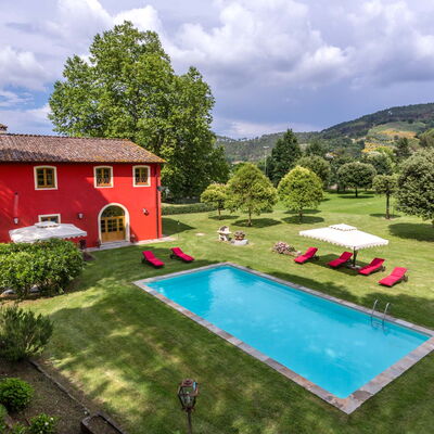 Villa Guasperini: Wolk, Gebouw, Fabriek, Lucht, Eigendom, Venster, Boom, Natuur, Huis, Water