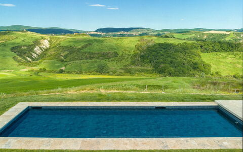 Casa Insieme: Lucht, Water, Wolk, Watervoorraden, Eigendom, Groen, Blauw, Fabriek, Rechthoek, Zwembad