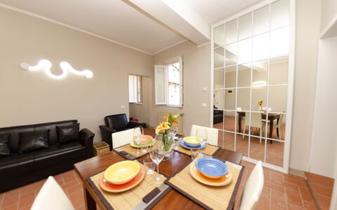 Loft Lucca: Tafel, Meubilair, Eigendom, Bankstel, Gebouw, Tableware, Comfort, Kamerplant, Hout, Interieur Ontwerp