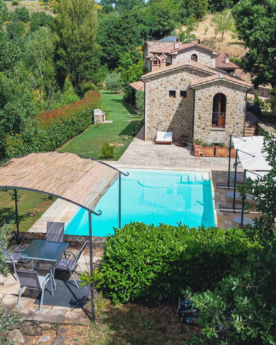 Villa Sant'anna: Fabriek, Gebouw, Boom, Vegetation, Landschap, Vrije Tijd, Stedelijk Ontwerp, Venster, Dak