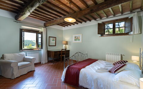 Montauto: Gebouw, Meubilair, Venster, Comfort, Hout, Interieur Ontwerp, Huis, Architectuur, Verdieping