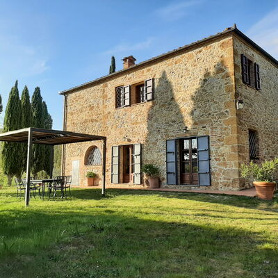 Casa Banditello: Lucht, Fabriek, Gebouw, Venster, Wolk, Boom, Natuurlijk Landschap, Huis, Land Lot, Bloempot