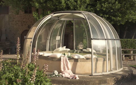 Villa In Garfagnana: Fabriek, Gebouw, Boom, Huis, Gras, Tinten En Schaduwen, Tent, Landschap, Vrije Tijd, Tuin