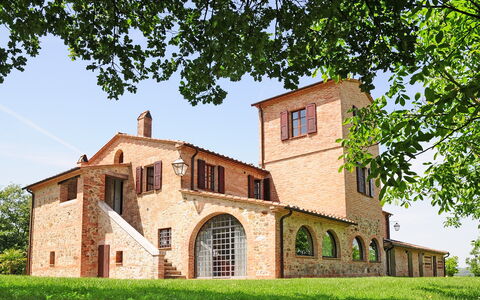Casale Chieteno: Lucht, Fabriek, Gebouw, Venster, Boom, Architectuur, Land Lot, Huis, Natuurlijk Landschap, Steen