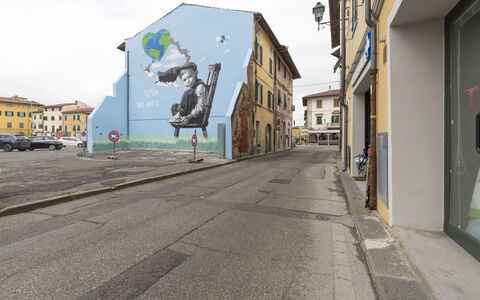 Il Borgo Apartment: Gebouw, Venster, Lucht, Weg Oppervlak, Boom, Huis, Asfalt, Buurt, Kunst, Stedelijk Ontwerp