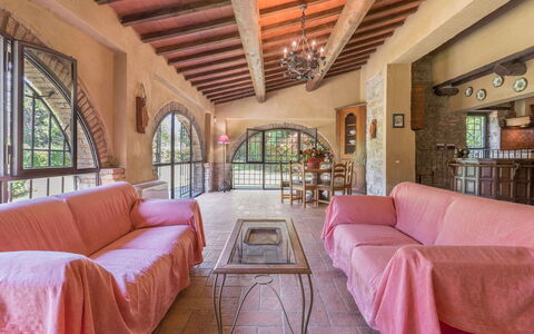 Mulino Al Suono - Badia Agnano, Toscana: Meubilair, Bankstel, Fotolijst, Tafel, Gebouw, Interieur Ontwerp, Comfort, Woonkamer, Hout, Verdieping