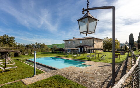 Villa Leopolda Selvarella: Landgoed, Werf, Boerderij, Backyard, Zwembad, Landscaping, Villa, Hacienda
